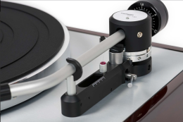 Thorens - TD 403 DD Plattenspieler mit TP 150 Tonarm