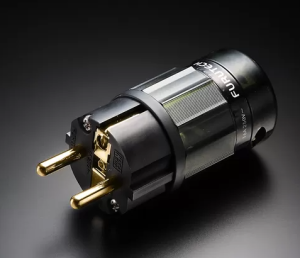 Furutech - FI-E38 Schutzkontaktstecker Furutech - FI-E38 Schutzkontaktstecker